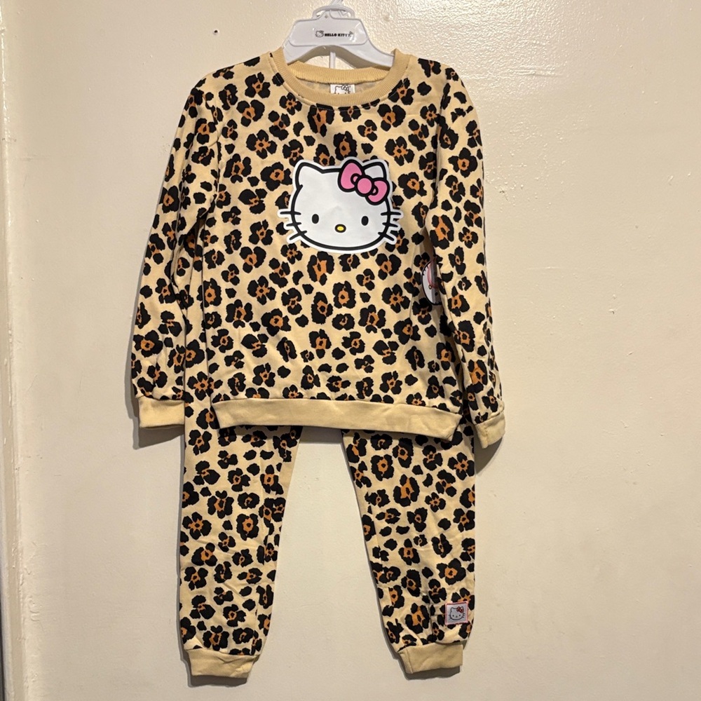 Hello Kitty Leopard Print Fleece Pants Set - Cream & Brown size 8/10